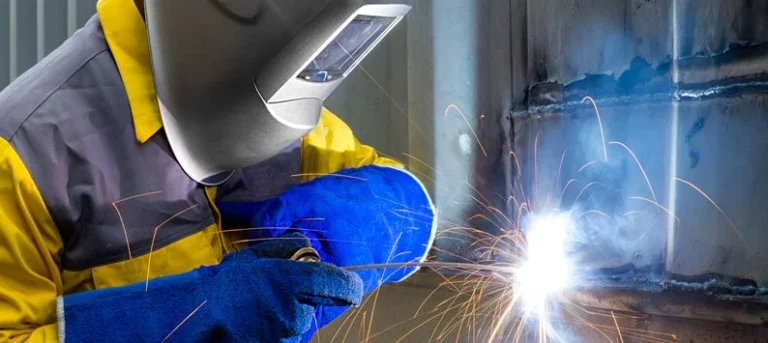 fumo-de-solda-quais-epis-e-medidas-preventivas-devem-ser-usadas